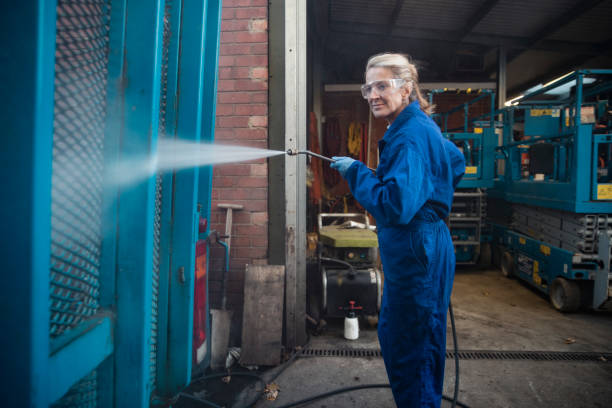 Best Factory Floor Cleaning  in Cambridge, MN